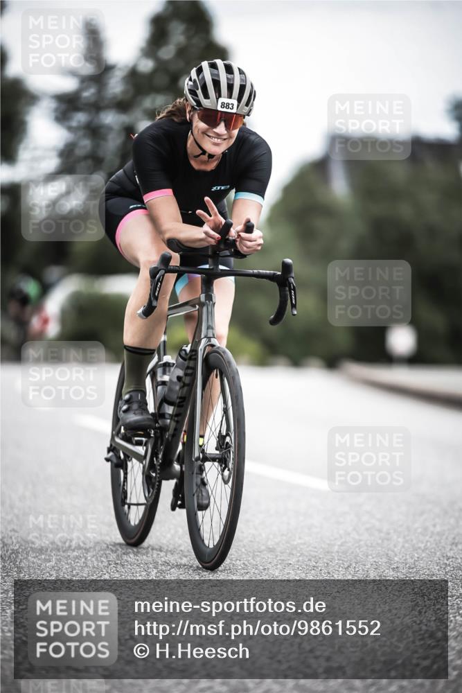 21.06.2026 - 29. Vierlanden-Triathlon H.Heesch http://msf.ph/oto/9861552 21.06.2026 12:09:13 Radfahren 883, 929 meine-sportfotos.de