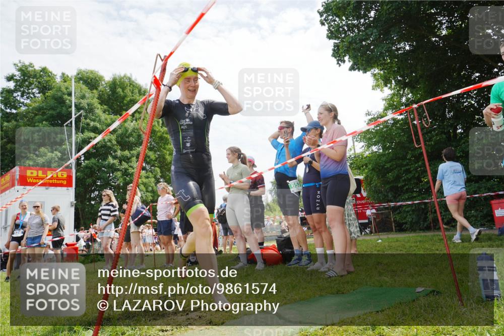 21.06.2026 - 29. Vierlanden-Triathlon LAZAROV Photography http://msf.ph/oto/9861574 21.06.2026 13:12:03 Schwimmen 1153 meine-sportfotos.de