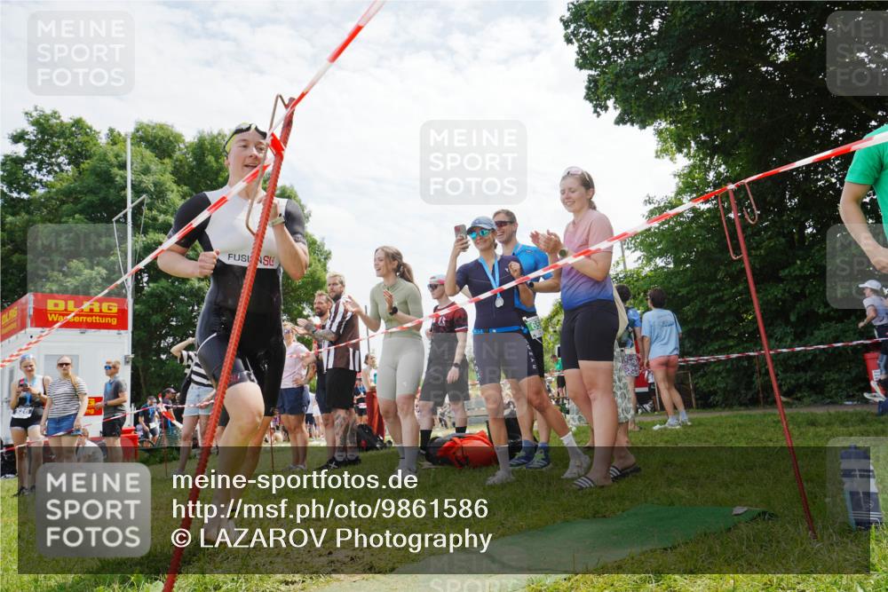 21.06.2026 - 29. Vierlanden-Triathlon LAZAROV Photography http://msf.ph/oto/9861586 21.06.2026 13:12:12 Schwimmen 1115, 1152, 1159 meine-sportfotos.de