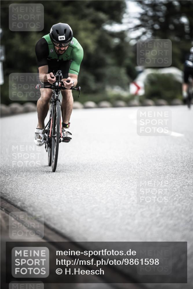 21.06.2026 - 29. Vierlanden-Triathlon H.Heesch http://msf.ph/oto/9861598 21.06.2026 12:09:18 Radfahren 929 meine-sportfotos.de