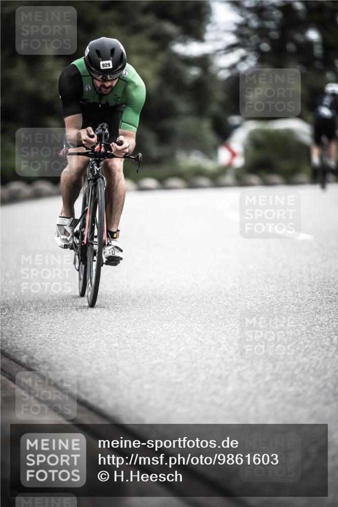 21.06.2026 - 29. Vierlanden-Triathlon H.Heesch http://msf.ph/oto/9861603 21.06.2026 12:09:18 Radfahren 929 meine-sportfotos.de