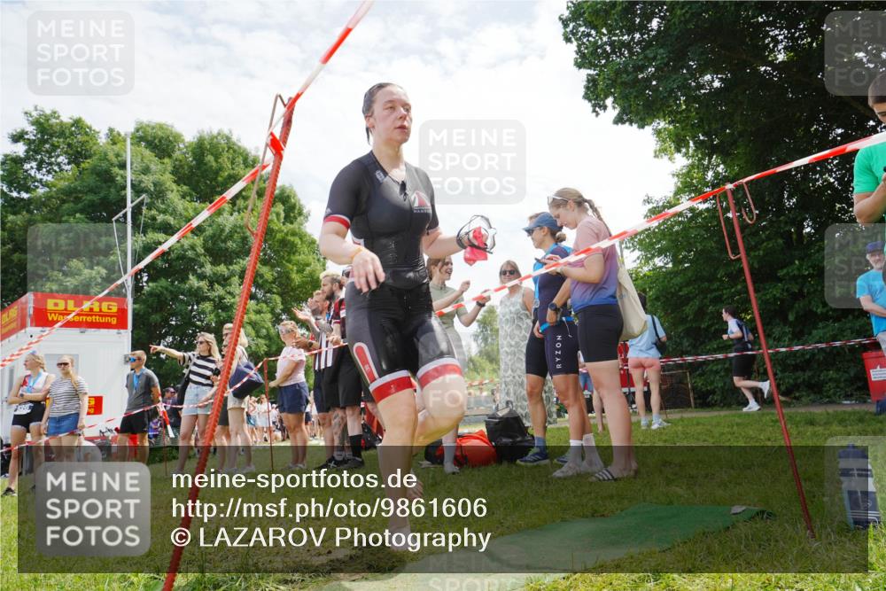 21.06.2026 - 29. Vierlanden-Triathlon LAZAROV Photography http://msf.ph/oto/9861606 21.06.2026 13:12:29 Schwimmen 1107, 1163 meine-sportfotos.de