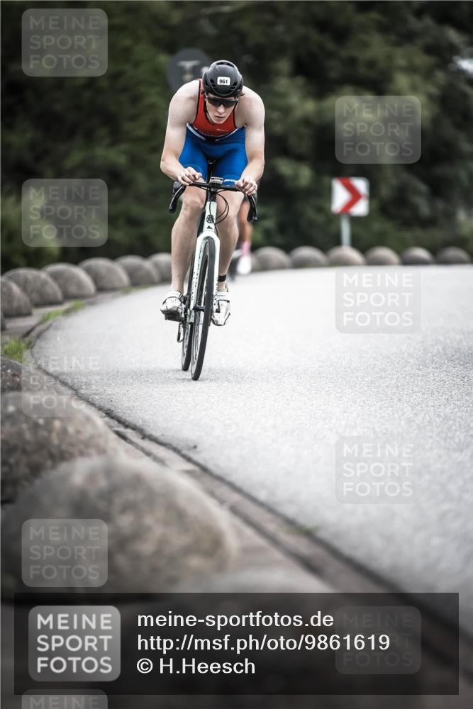 21.06.2026 - 29. Vierlanden-Triathlon H.Heesch http://msf.ph/oto/9861619 21.06.2026 12:09:28 Radfahren 872, 961 meine-sportfotos.de