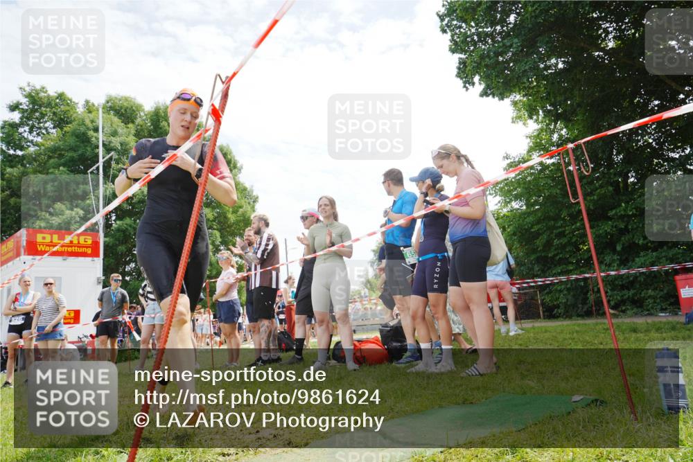 21.06.2026 - 29. Vierlanden-Triathlon LAZAROV Photography http://msf.ph/oto/9861624 21.06.2026 13:12:35 Schwimmen 1107, 1112, 1163 meine-sportfotos.de