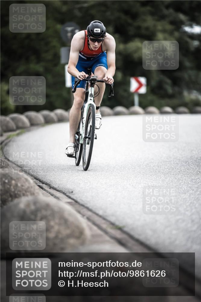21.06.2026 - 29. Vierlanden-Triathlon H.Heesch http://msf.ph/oto/9861626 21.06.2026 12:09:28 Radfahren 872, 961 meine-sportfotos.de