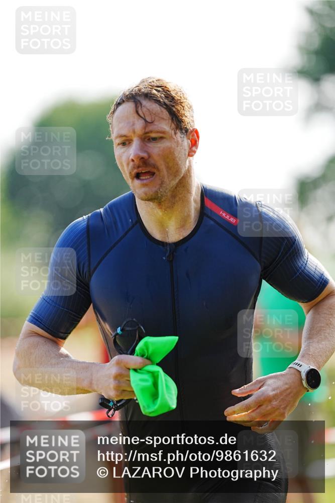 21.06.2026 - 29. Vierlanden-Triathlon LAZAROV Photography http://msf.ph/oto/9861632 21.06.2026 09:00:50 Schwimmen 116, 172, 183, 240 meine-sportfotos.de