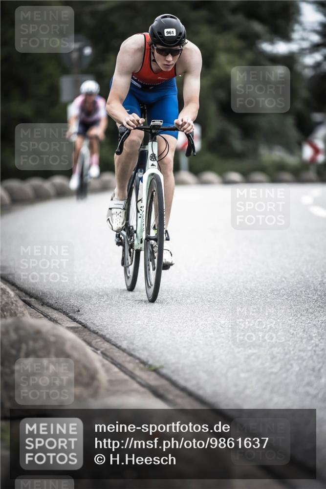 21.06.2026 - 29. Vierlanden-Triathlon H.Heesch http://msf.ph/oto/9861637 21.06.2026 12:09:28 Radfahren 872, 961 meine-sportfotos.de