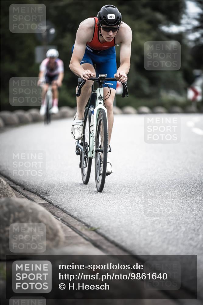 21.06.2026 - 29. Vierlanden-Triathlon H.Heesch http://msf.ph/oto/9861640 21.06.2026 12:09:28 Radfahren 872, 961 meine-sportfotos.de