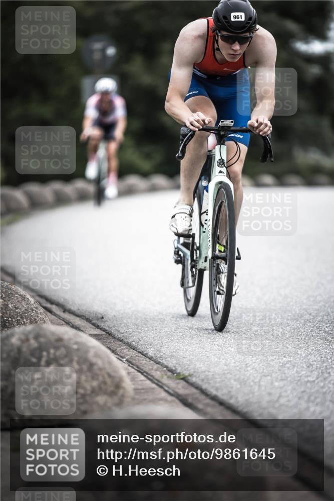 21.06.2026 - 29. Vierlanden-Triathlon H.Heesch http://msf.ph/oto/9861645 21.06.2026 12:09:28 Radfahren 872, 961 meine-sportfotos.de