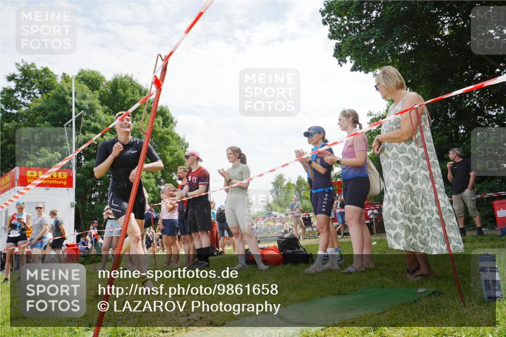 21.06.2026 - 29. Vierlanden-Triathlon LAZAROV Photography http://msf.ph/oto/9861658 21.06.2026 13:13:18 Schwimmen 1106, 1109, 1143 meine-sportfotos.de