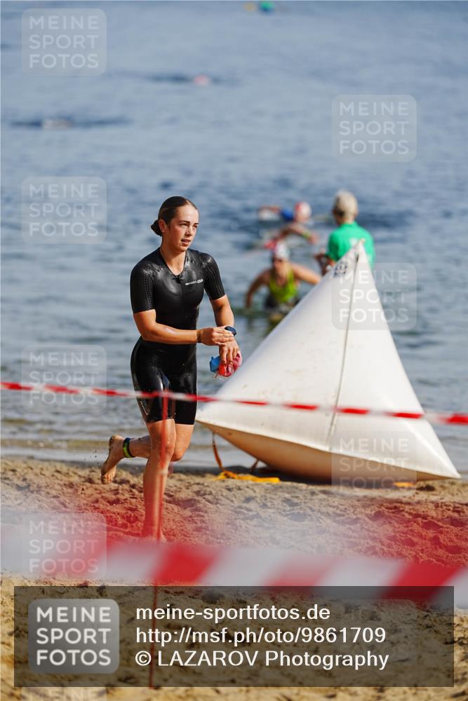 21.06.2026 - 29. Vierlanden-Triathlon LAZAROV Photography http://msf.ph/oto/9861709 21.06.2026 09:03:21 Schwimmen 261 meine-sportfotos.de