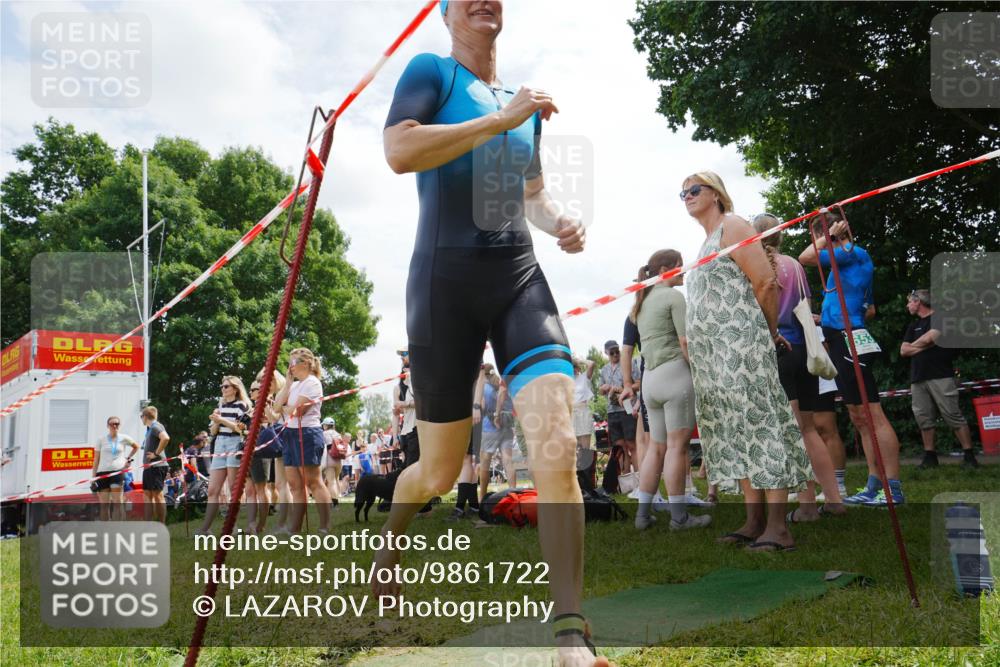 21.06.2026 - 29. Vierlanden-Triathlon LAZAROV Photography http://msf.ph/oto/9861722 21.06.2026 13:16:08 Schwimmen 1141 meine-sportfotos.de