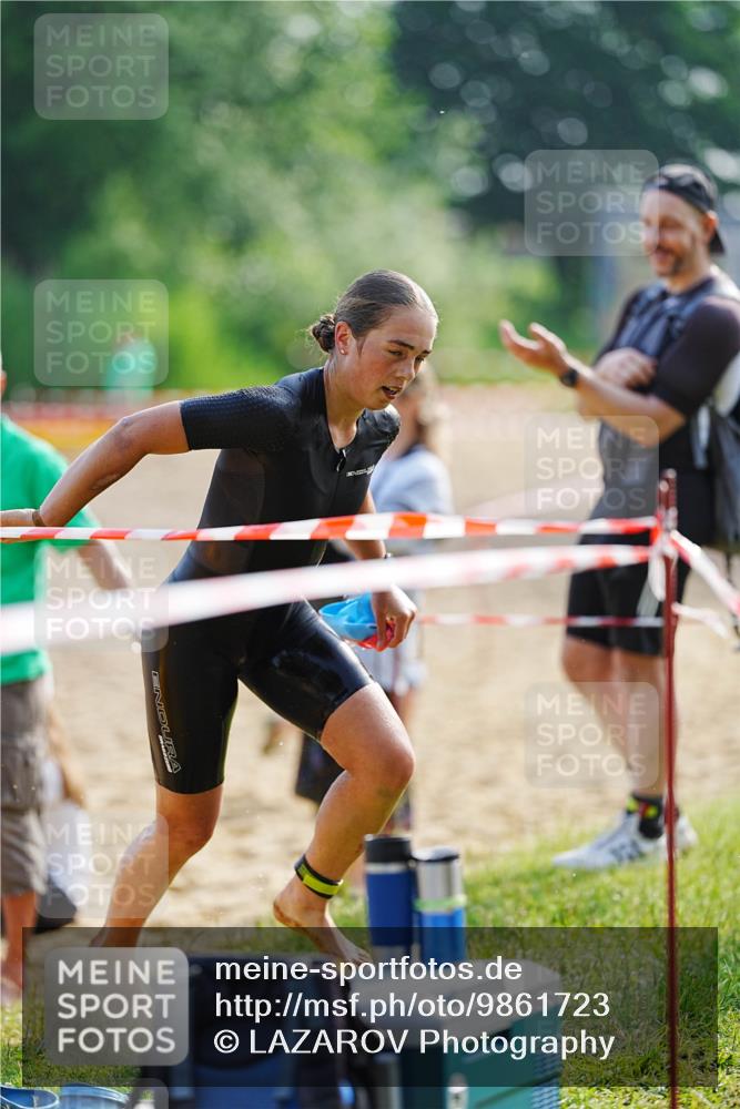 21.06.2026 - 29. Vierlanden-Triathlon LAZAROV Photography http://msf.ph/oto/9861723 21.06.2026 09:03:26 Schwimmen 241, 261 meine-sportfotos.de