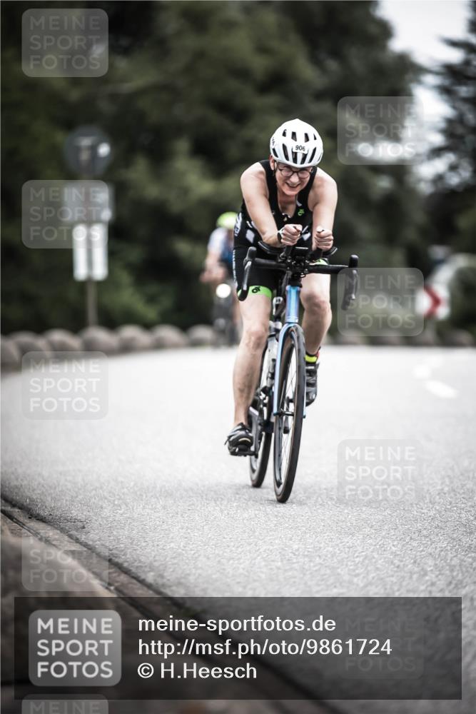 21.06.2026 - 29. Vierlanden-Triathlon H.Heesch http://msf.ph/oto/9861724 21.06.2026 12:09:43 Radfahren 726, 903, 906 meine-sportfotos.de