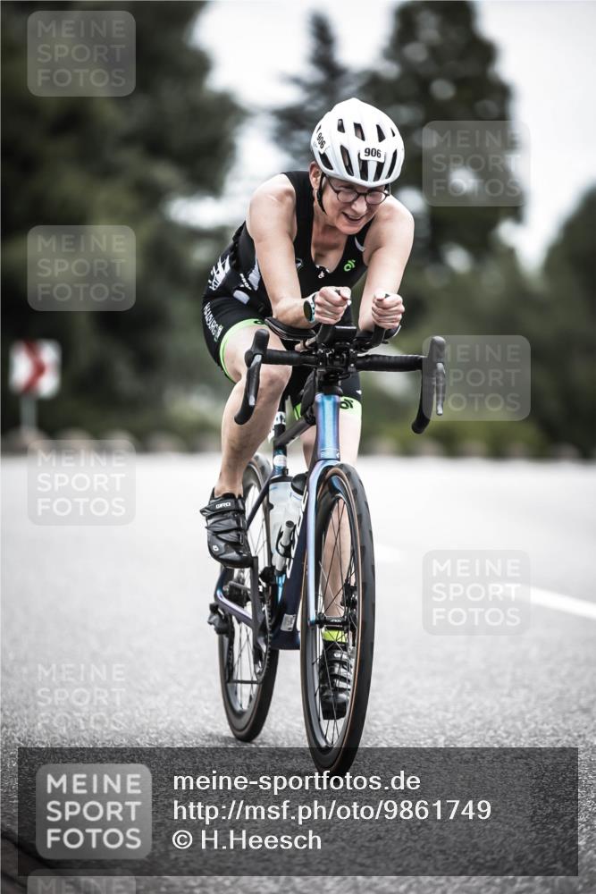 21.06.2026 - 29. Vierlanden-Triathlon H.Heesch http://msf.ph/oto/9861749 21.06.2026 12:09:44 Radfahren 726, 903, 906 meine-sportfotos.de