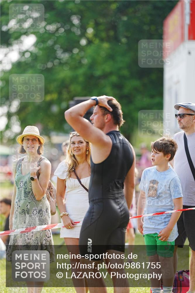 21.06.2026 - 29. Vierlanden-Triathlon LAZAROV Photography http://msf.ph/oto/9861755 21.06.2026 09:04:10 Schwimmen 177 meine-sportfotos.de