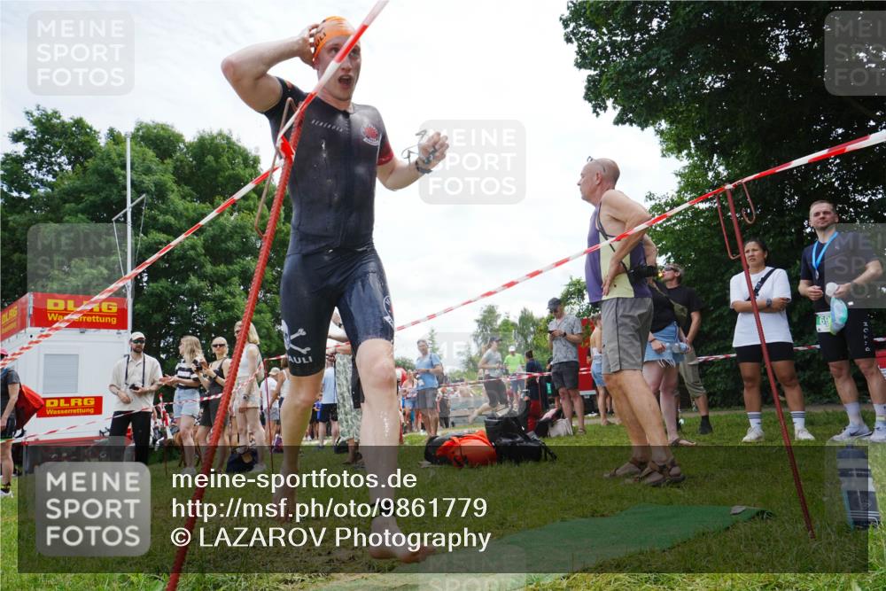 21.06.2026 - 29. Vierlanden-Triathlon LAZAROV Photography http://msf.ph/oto/9861779 21.06.2026 13:23:23 Schwimmen 1101 meine-sportfotos.de