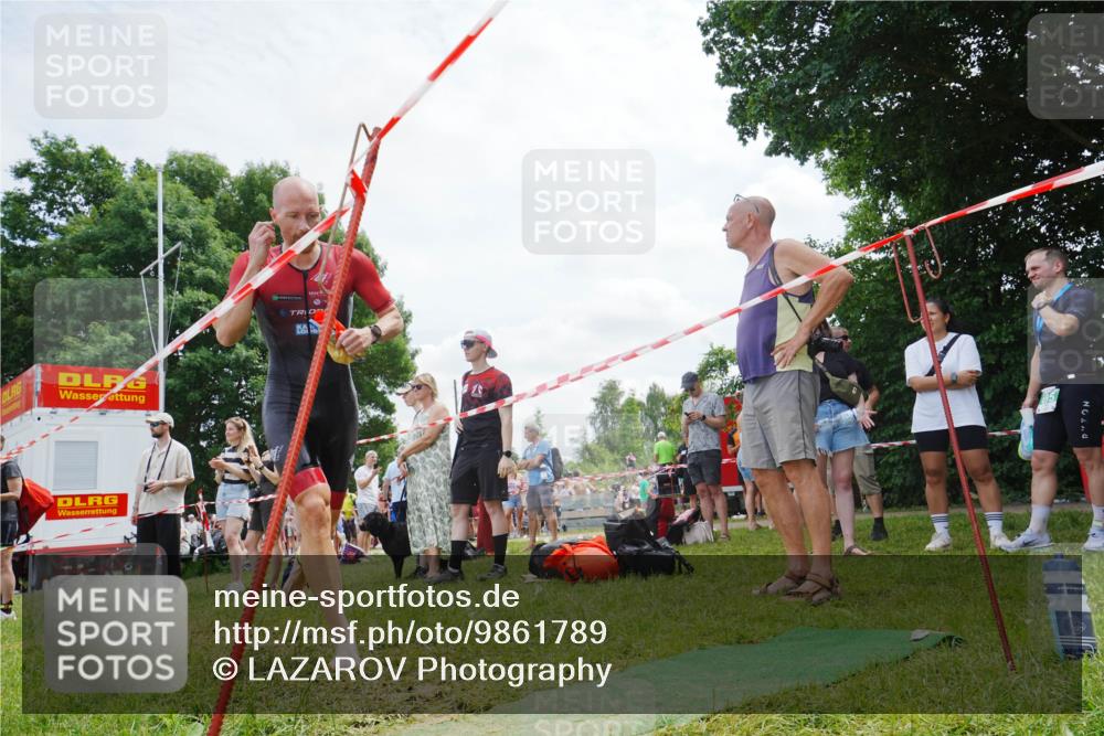 21.06.2026 - 29. Vierlanden-Triathlon LAZAROV Photography http://msf.ph/oto/9861789 21.06.2026 13:23:39 Schwimmen 1197, 1220 meine-sportfotos.de