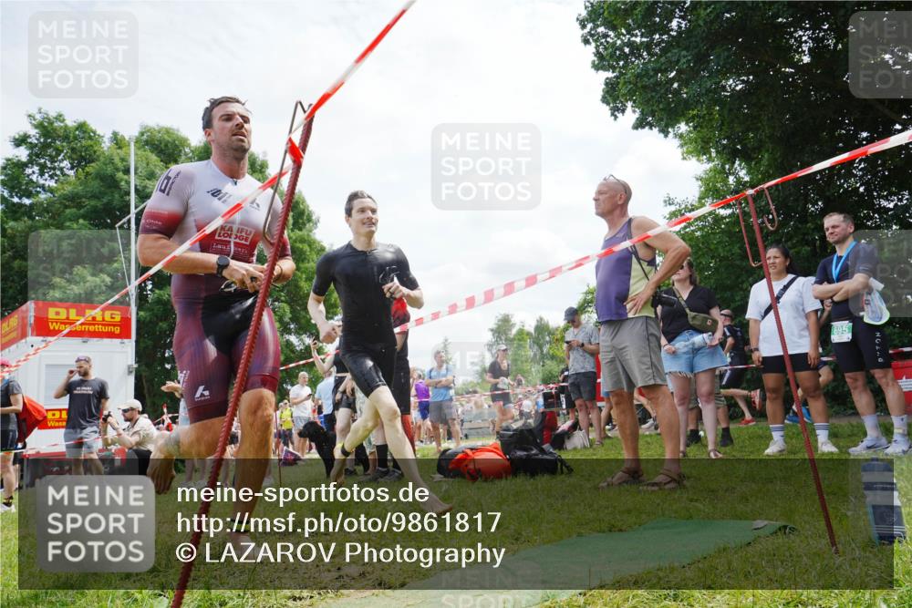 21.06.2026 - 29. Vierlanden-Triathlon LAZAROV Photography http://msf.ph/oto/9861817 21.06.2026 13:23:51 Schwimmen 1191, 1207, 1218 meine-sportfotos.de