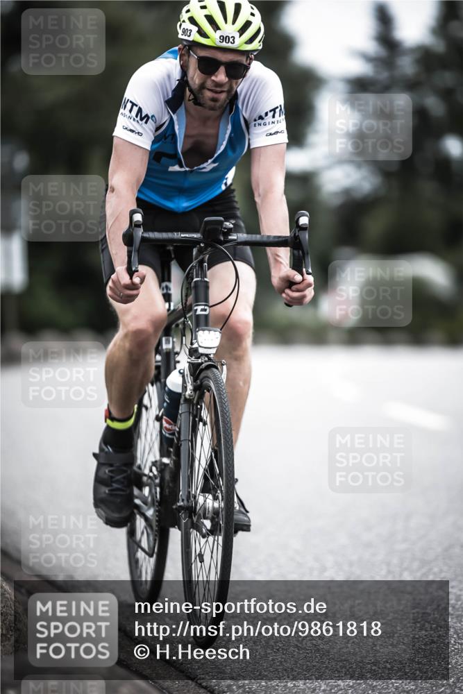 21.06.2026 - 29. Vierlanden-Triathlon H.Heesch http://msf.ph/oto/9861818 21.06.2026 12:09:48 Radfahren 903 meine-sportfotos.de