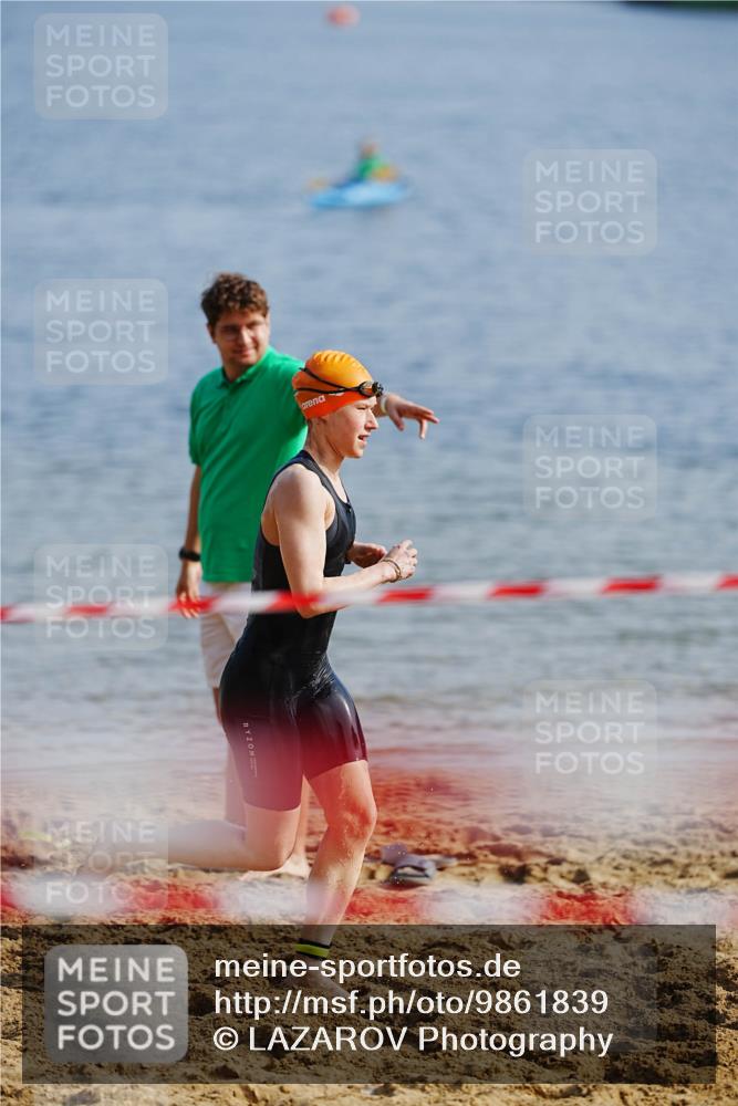 21.06.2026 - 29. Vierlanden-Triathlon LAZAROV Photography http://msf.ph/oto/9861839 21.06.2026 09:05:51 Schwimmen 299 meine-sportfotos.de