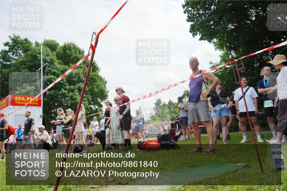 21.06.2026 - 29. Vierlanden-Triathlon LAZAROV Photography http://msf.ph/oto/9861840 21.06.2026 13:23:52 Schwimmen 1191, 1207, 1218 meine-sportfotos.de