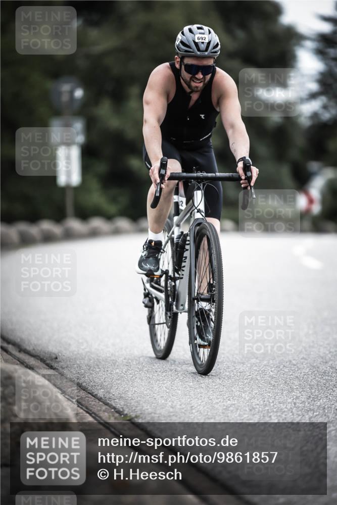21.06.2026 - 29. Vierlanden-Triathlon H.Heesch http://msf.ph/oto/9861857 21.06.2026 12:10:02 Radfahren 650, 692, 699, 745, 788 meine-sportfotos.de