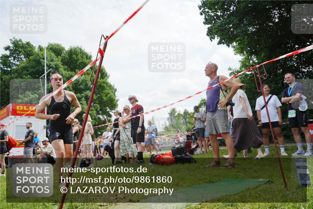 21.06.2026 - 29. Vierlanden-Triathlon LAZAROV Photography http://msf.ph/oto/9861860 21.06.2026 13:23:53 Schwimmen 1191, 1207, 1218 meine-sportfotos.de