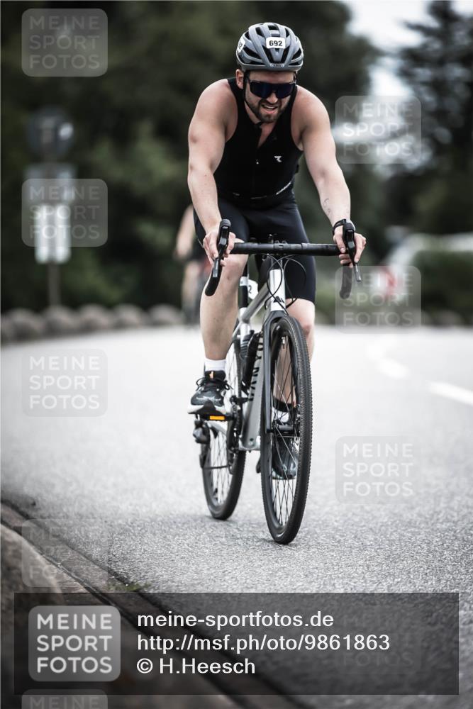 21.06.2026 - 29. Vierlanden-Triathlon H.Heesch http://msf.ph/oto/9861863 21.06.2026 12:10:02 Radfahren 650, 692, 699, 745, 788 meine-sportfotos.de