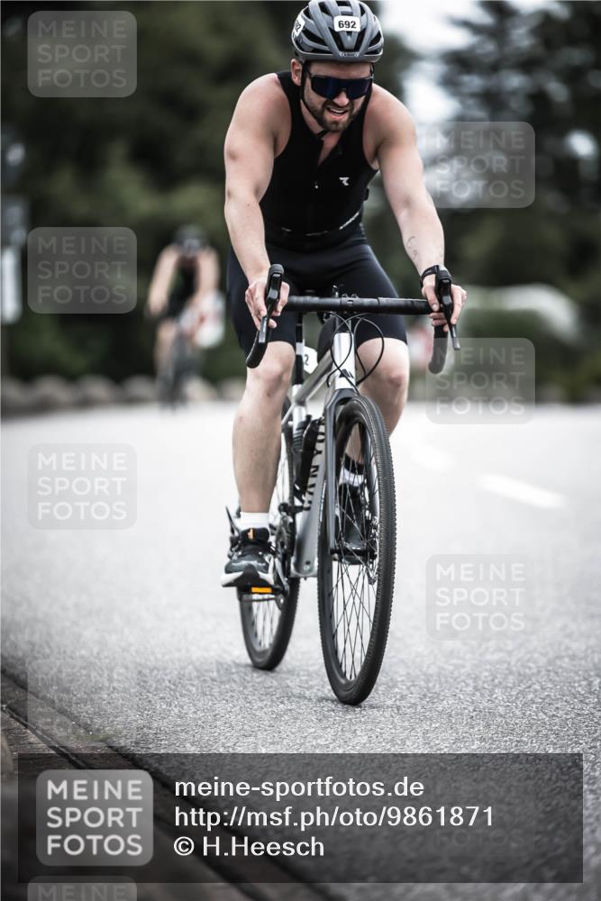 21.06.2026 - 29. Vierlanden-Triathlon H.Heesch http://msf.ph/oto/9861871 21.06.2026 12:10:02 Radfahren 650, 692, 699, 745, 788 meine-sportfotos.de