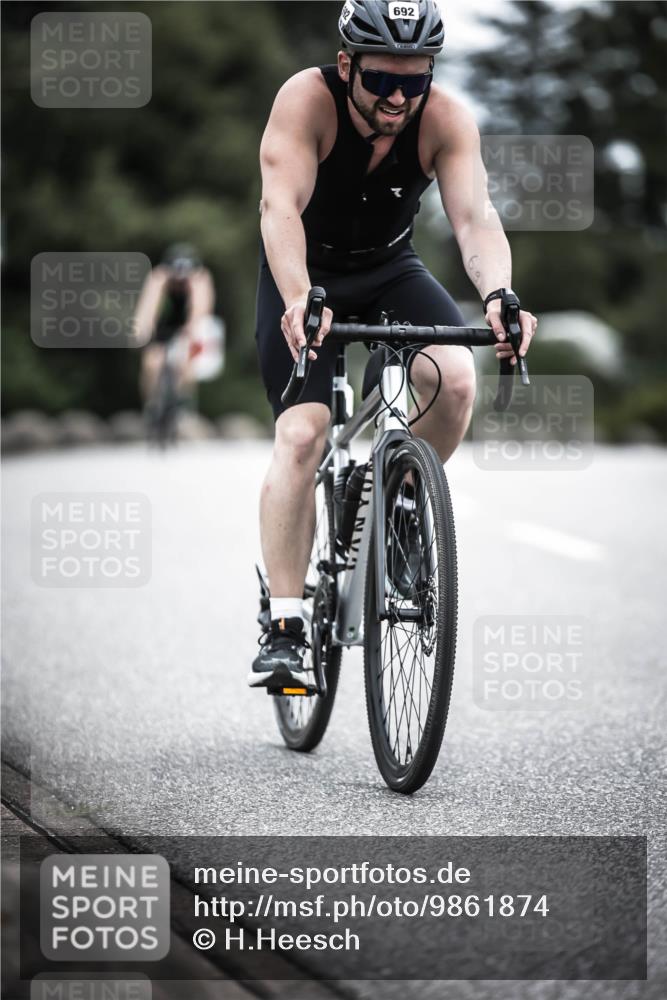 21.06.2026 - 29. Vierlanden-Triathlon H.Heesch http://msf.ph/oto/9861874 21.06.2026 12:10:02 Radfahren 650, 692, 699, 745, 788 meine-sportfotos.de