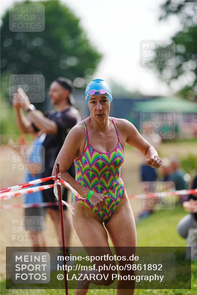 21.06.2026 - 29. Vierlanden-Triathlon LAZAROV Photography http://msf.ph/oto/9861892 21.06.2026 09:08:25 Schwimmen 224, 228, 233, 1354 meine-sportfotos.de