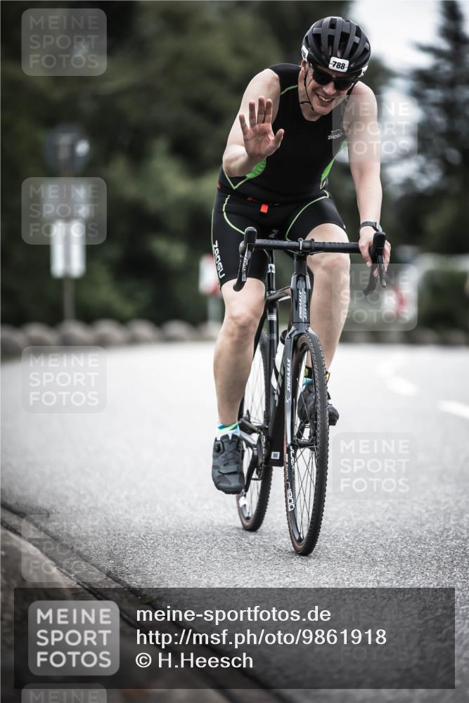 21.06.2026 - 29. Vierlanden-Triathlon H.Heesch http://msf.ph/oto/9861918 21.06.2026 12:10:06 Radfahren 650, 692, 699, 745, 788 meine-sportfotos.de
