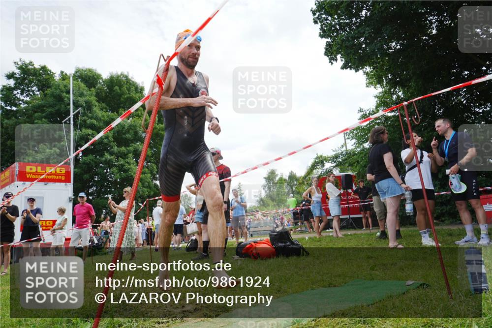 21.06.2026 - 29. Vierlanden-Triathlon LAZAROV Photography http://msf.ph/oto/9861924 21.06.2026 13:25:27 Schwimmen 1200, 1217 meine-sportfotos.de