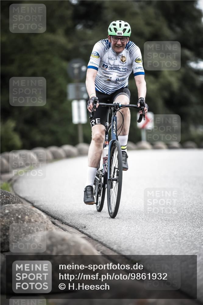 21.06.2026 - 29. Vierlanden-Triathlon H.Heesch http://msf.ph/oto/9861932 21.06.2026 12:10:14 Radfahren 19, 710, 905 meine-sportfotos.de