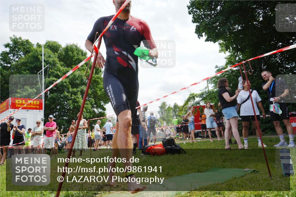 21.06.2026 - 29. Vierlanden-Triathlon LAZAROV Photography http://msf.ph/oto/9861941 21.06.2026 13:25:46 Schwimmen 1097, 1192 meine-sportfotos.de