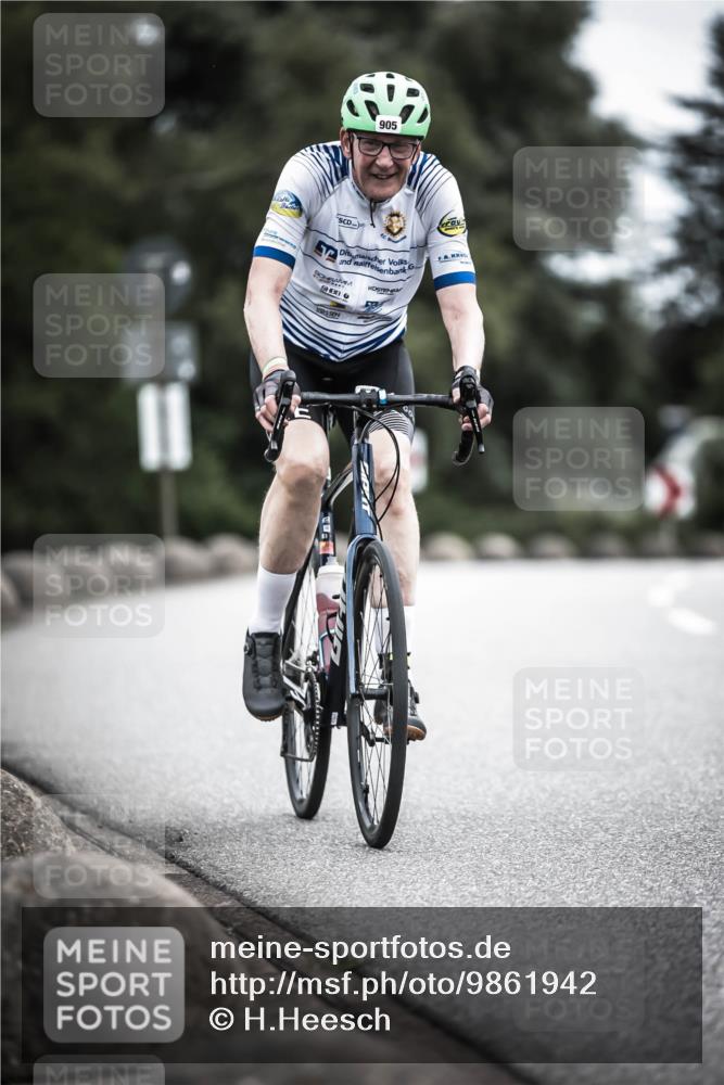 21.06.2026 - 29. Vierlanden-Triathlon H.Heesch http://msf.ph/oto/9861942 21.06.2026 12:10:14 Radfahren 19, 710, 905 meine-sportfotos.de