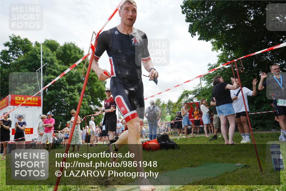 21.06.2026 - 29. Vierlanden-Triathlon LAZAROV Photography http://msf.ph/oto/9861948 21.06.2026 13:26:07 Schwimmen 1177, 1194, 1213, 1225 meine-sportfotos.de