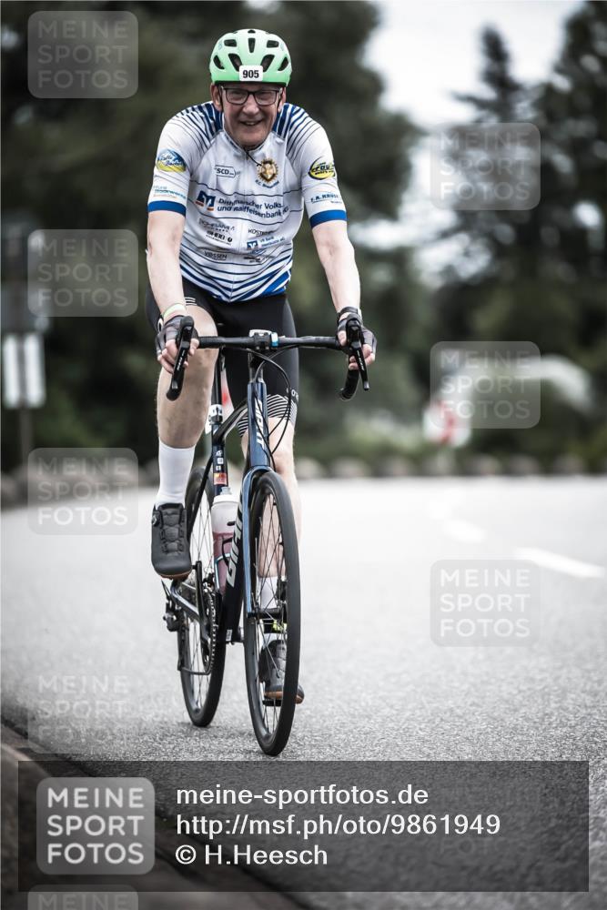 21.06.2026 - 29. Vierlanden-Triathlon H.Heesch http://msf.ph/oto/9861949 21.06.2026 12:10:14 Radfahren 19, 710, 905 meine-sportfotos.de