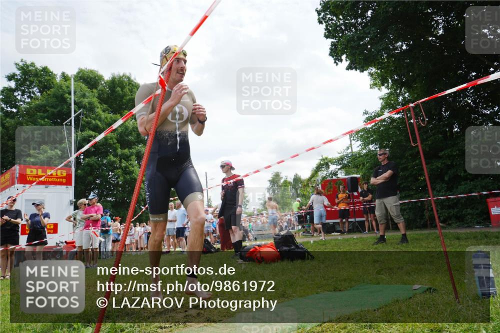 21.06.2026 - 29. Vierlanden-Triathlon LAZAROV Photography http://msf.ph/oto/9861972 21.06.2026 13:26:39 Schwimmen 1167, 1185 meine-sportfotos.de