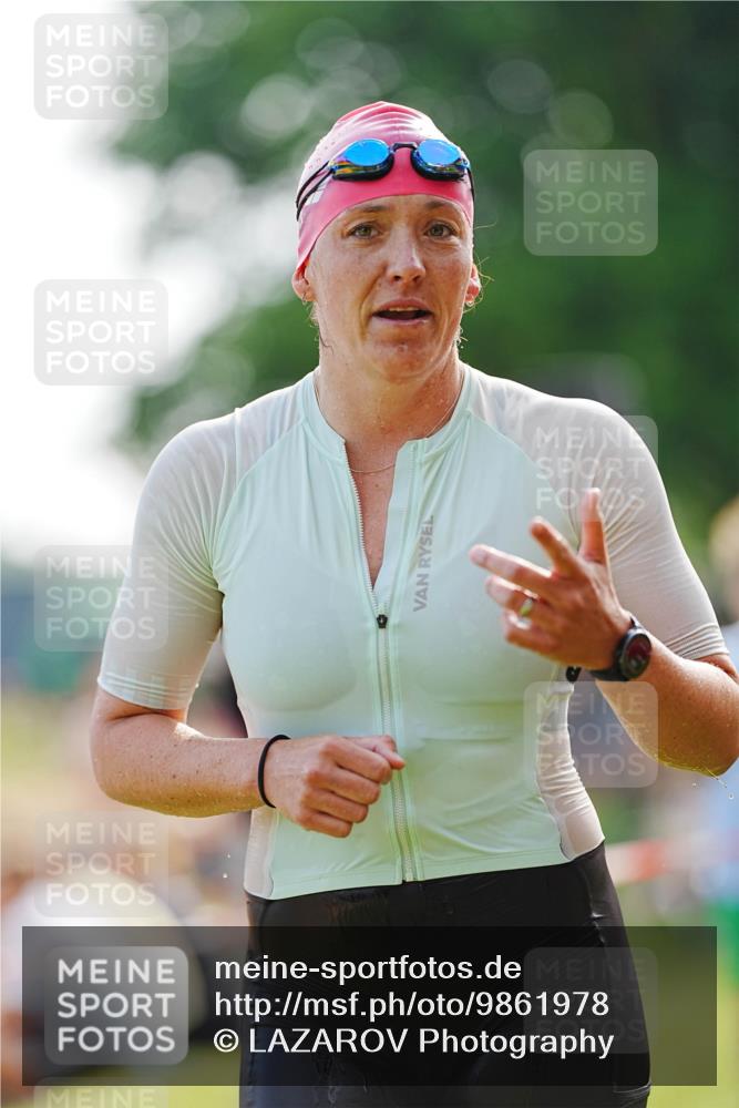 21.06.2026 - 29. Vierlanden-Triathlon LAZAROV Photography http://msf.ph/oto/9861978 21.06.2026 09:09:47 Schwimmen 266 meine-sportfotos.de