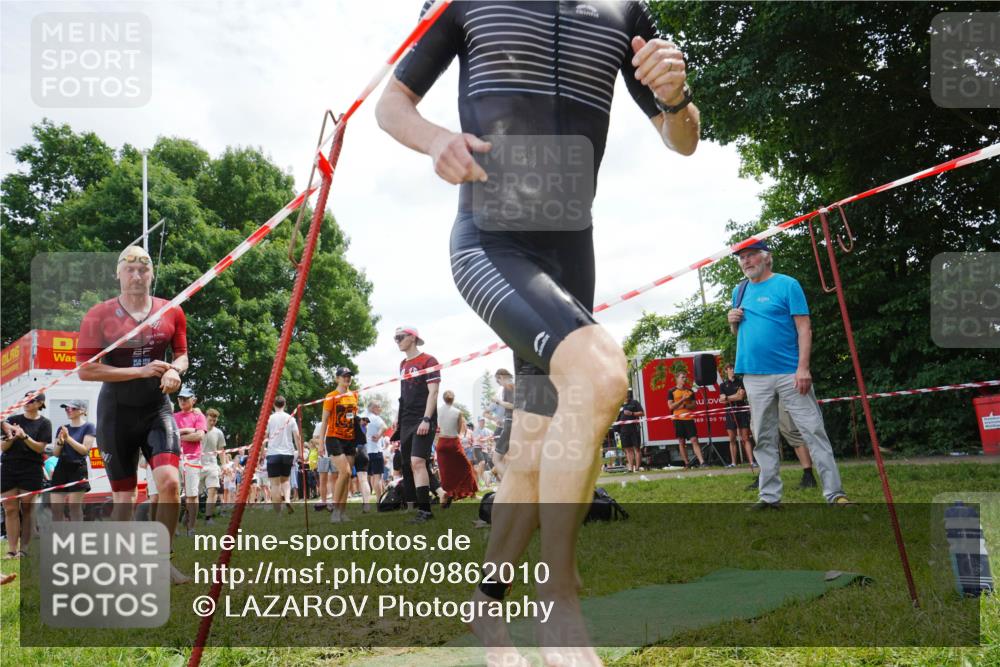 21.06.2026 - 29. Vierlanden-Triathlon LAZAROV Photography http://msf.ph/oto/9862010 21.06.2026 13:27:04 Schwimmen 1102, 1172, 1186, 1188, 1190, 1212, 1227 meine-sportfotos.de