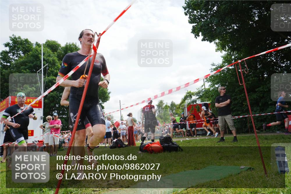 21.06.2026 - 29. Vierlanden-Triathlon LAZAROV Photography http://msf.ph/oto/9862027 21.06.2026 13:27:23 Schwimmen 1095, 1174, 1199, 1224 meine-sportfotos.de