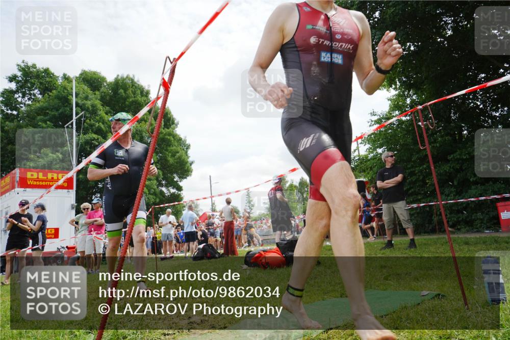 21.06.2026 - 29. Vierlanden-Triathlon LAZAROV Photography http://msf.ph/oto/9862034 21.06.2026 13:27:24 Schwimmen 1095, 1171, 1174, 1199, 1224 meine-sportfotos.de