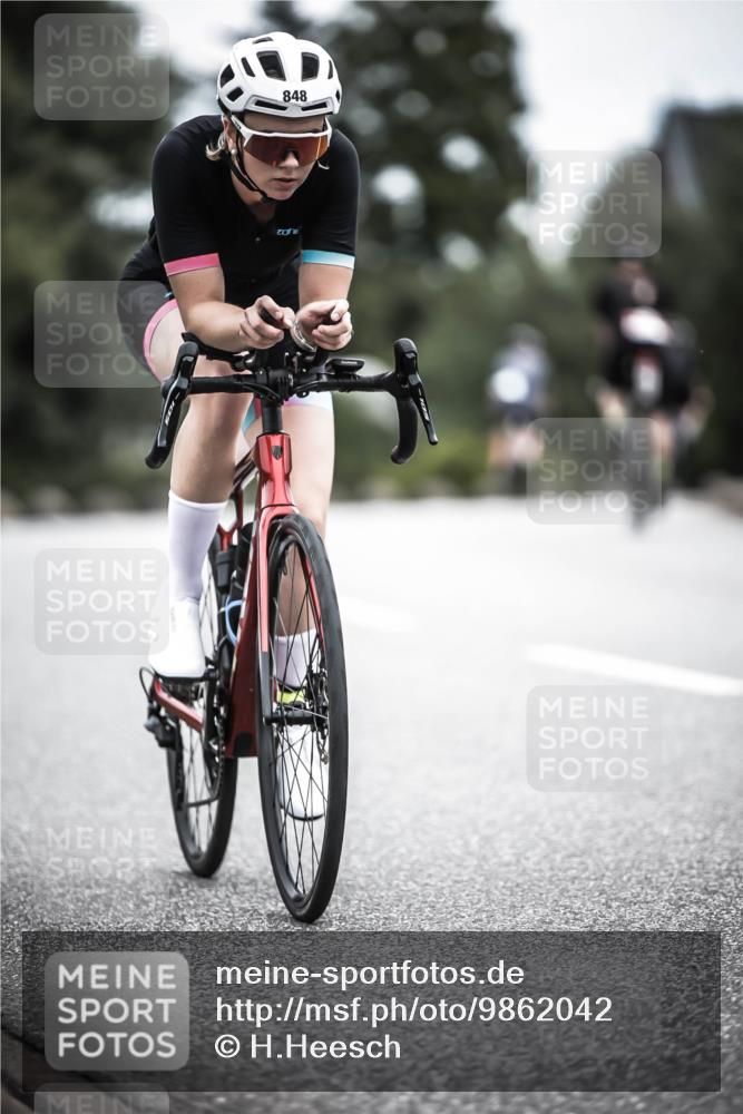 21.06.2026 - 29. Vierlanden-Triathlon H.Heesch http://msf.ph/oto/9862042 21.06.2026 12:10:33 Radfahren 830, 848, 888 meine-sportfotos.de