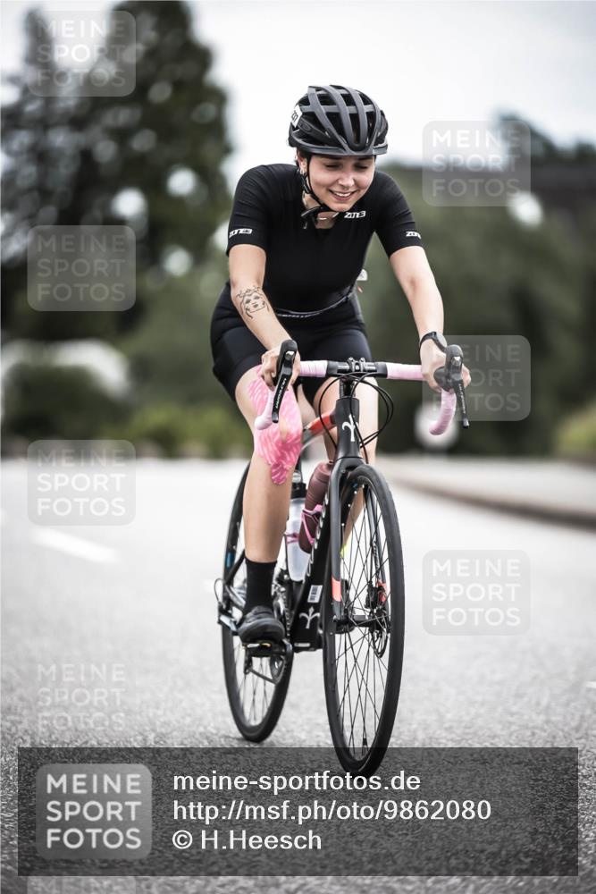 21.06.2026 - 29. Vierlanden-Triathlon H.Heesch http://msf.ph/oto/9862080 21.06.2026 12:10:48 Radfahren 237, 787, 814 meine-sportfotos.de