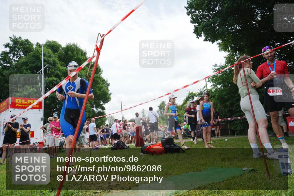 21.06.2026 - 29. Vierlanden-Triathlon LAZAROV Photography http://msf.ph/oto/9862086 21.06.2026 13:29:02 Schwimmen 1208 meine-sportfotos.de