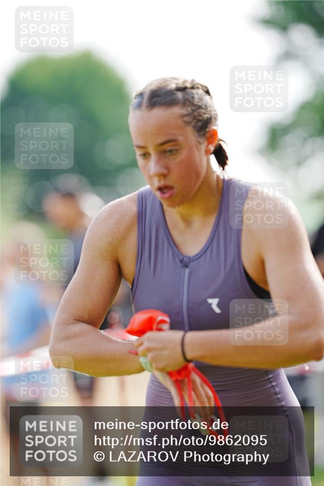 21.06.2026 - 29. Vierlanden-Triathlon LAZAROV Photography http://msf.ph/oto/9862095 21.06.2026 09:11:01 Schwimmen 273, 274 meine-sportfotos.de