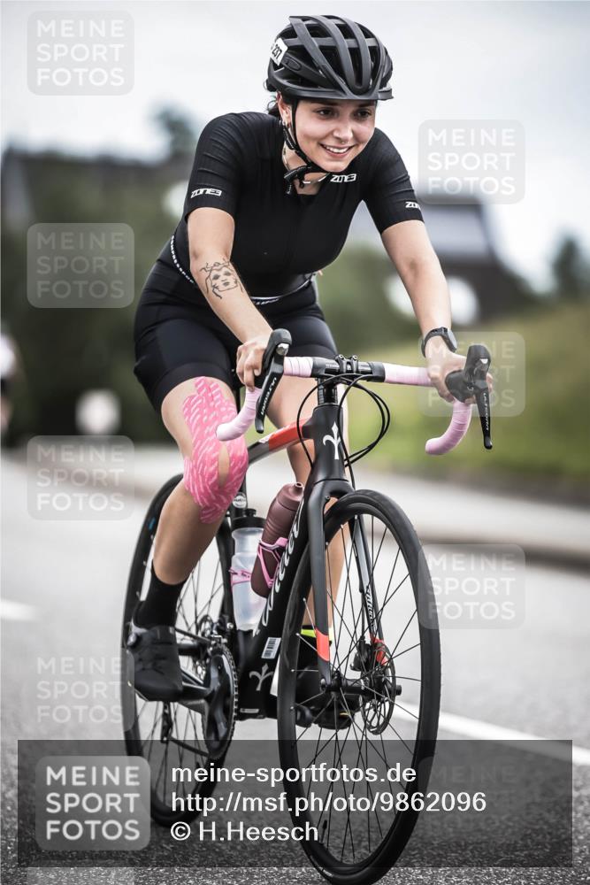 21.06.2026 - 29. Vierlanden-Triathlon H.Heesch http://msf.ph/oto/9862096 21.06.2026 12:10:49 Radfahren 237, 787, 814 meine-sportfotos.de