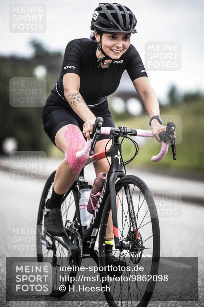 21.06.2026 - 29. Vierlanden-Triathlon H.Heesch http://msf.ph/oto/9862098 21.06.2026 12:10:49 Radfahren 237, 787, 814 meine-sportfotos.de